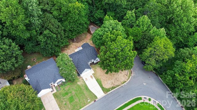 5800 Pennycross Lane, Charlotte, NC 28216