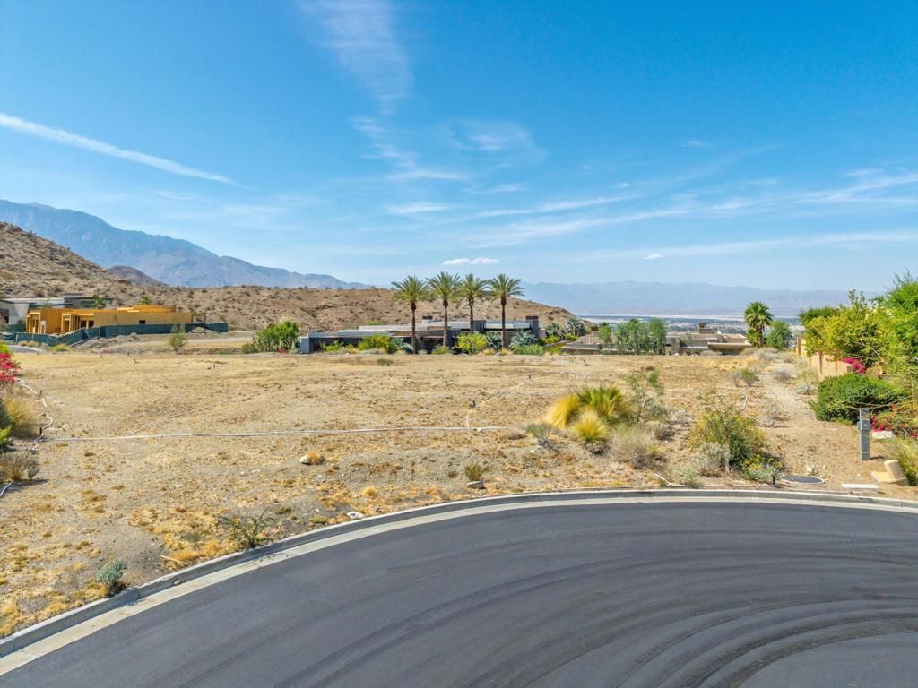 Image 8 of property listing at 28 Stone Cliff, Rancho Mirage, CA 92270