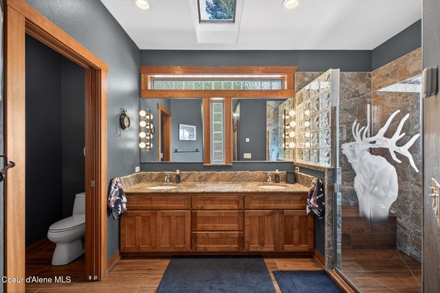 24079 N McKenzie DR, Rathdrum, ID 83858