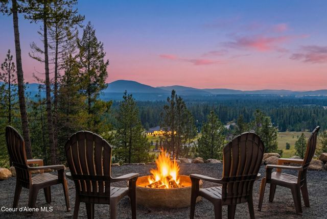 24079 N McKenzie DR, Rathdrum, ID 83858