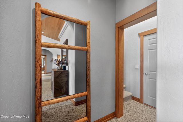 24079 N McKenzie DR, Rathdrum, ID 83858