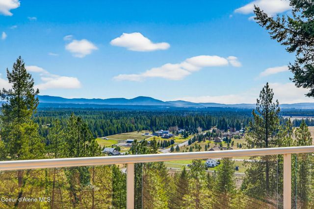 24079 N McKenzie DR, Rathdrum, ID 83858