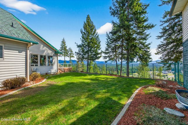 24079 N McKenzie DR, Rathdrum, ID 83858