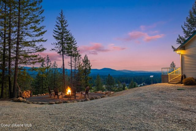 24079 N McKenzie DR, Rathdrum, ID 83858