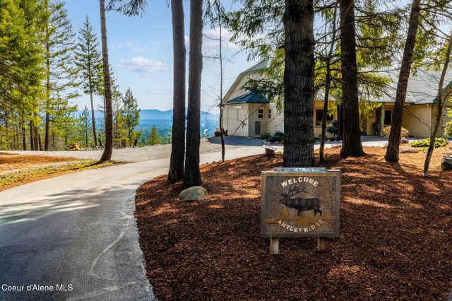 24079 N McKenzie DR, Rathdrum, ID 83858