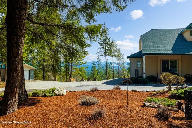 24079 N McKenzie DR, Rathdrum, ID 83858
