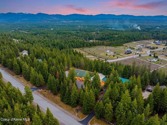 24079 N McKenzie DR, Rathdrum, ID 83858