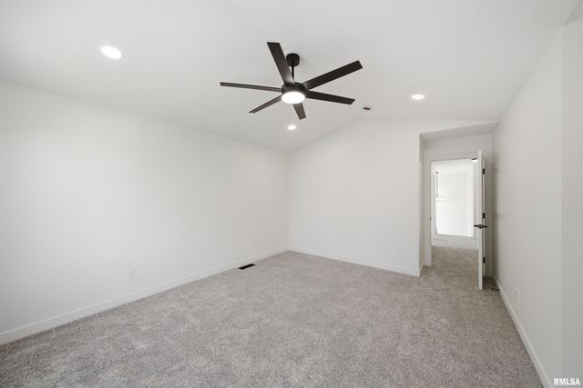 256 KARAGEN Circle, Germantown Hills, IL 61548