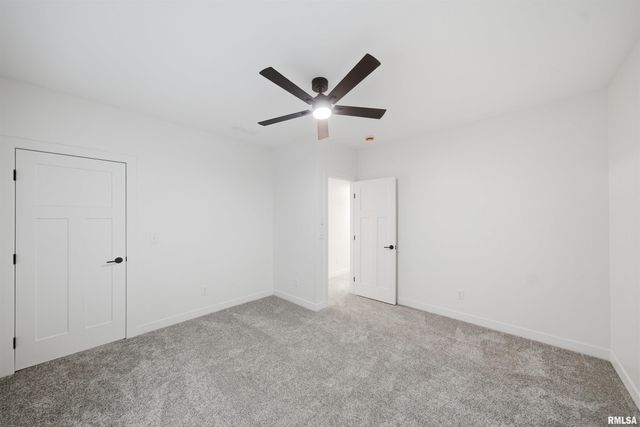 256 KARAGEN Circle, Germantown Hills, IL 61548