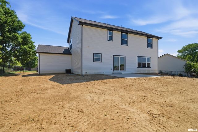 256 KARAGEN Circle, Germantown Hills, IL 61548