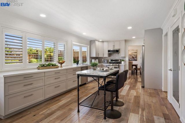 4563 Gatetree Cir, Pleasanton, CA 94566