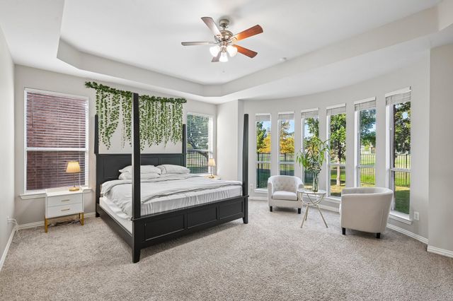 10005 Fairway Vista Drive, Rowlett, TX 75089