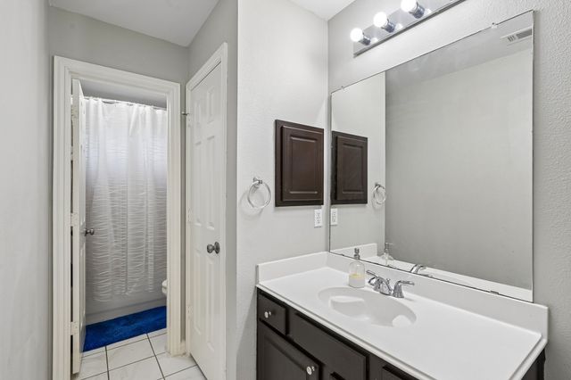 10005 Fairway Vista Drive, Rowlett, TX 75089