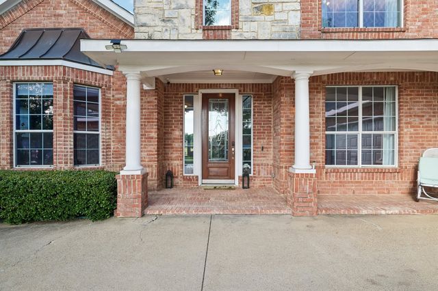 10005 Fairway Vista Drive, Rowlett, TX 75089