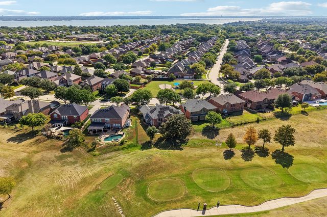 10005 Fairway Vista Drive, Rowlett, TX 75089