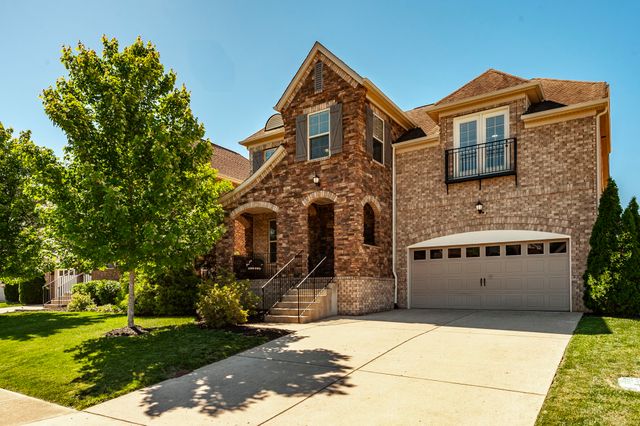 414 Fall Creek Cir, Goodlettsville, TN 37072