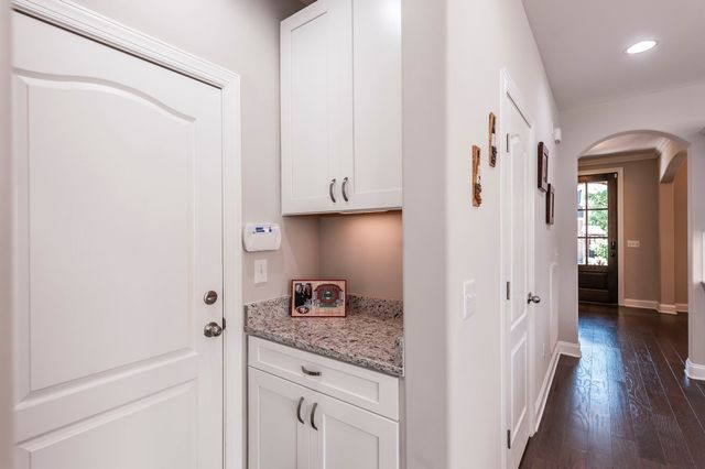 414 Fall Creek Cir, Goodlettsville, TN 37072