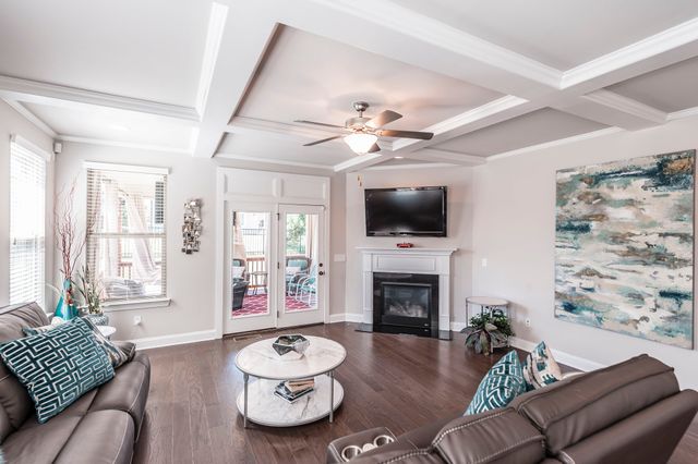 414 Fall Creek Cir, Goodlettsville, TN 37072