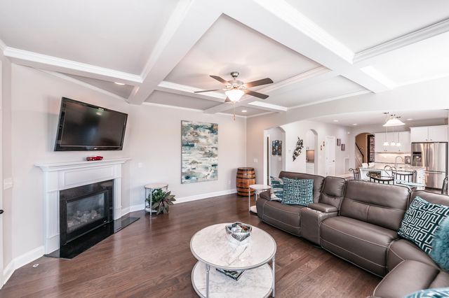 414 Fall Creek Cir, Goodlettsville, TN 37072