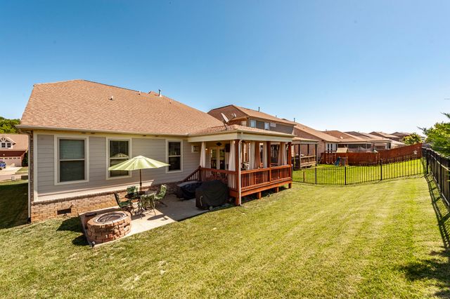 414 Fall Creek Cir, Goodlettsville, TN 37072