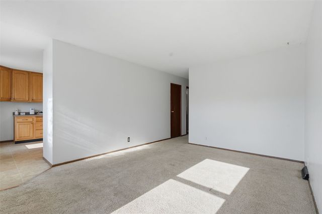 208 Atwood Drive SW, Cedar Rapids, IA 52404