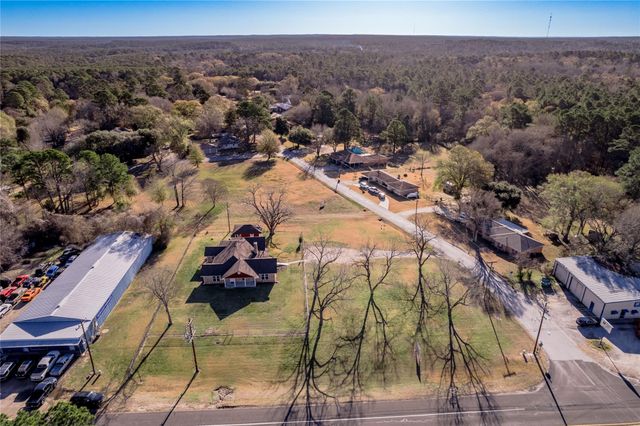 2201 Badger Lane, Huntsville, TX 77320