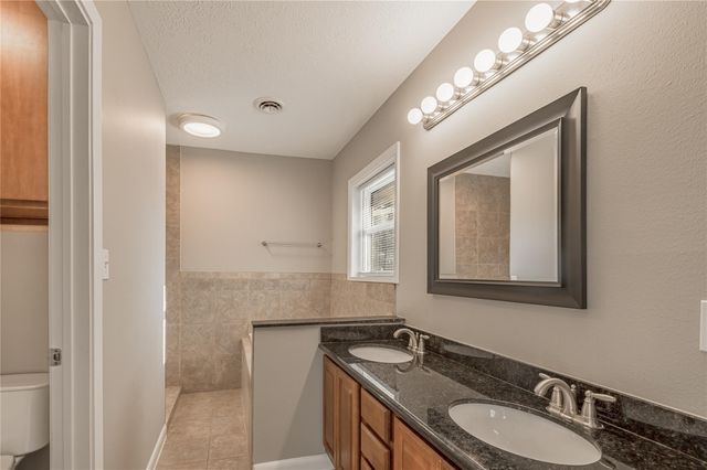 2201 Badger Lane, Huntsville, TX 77320