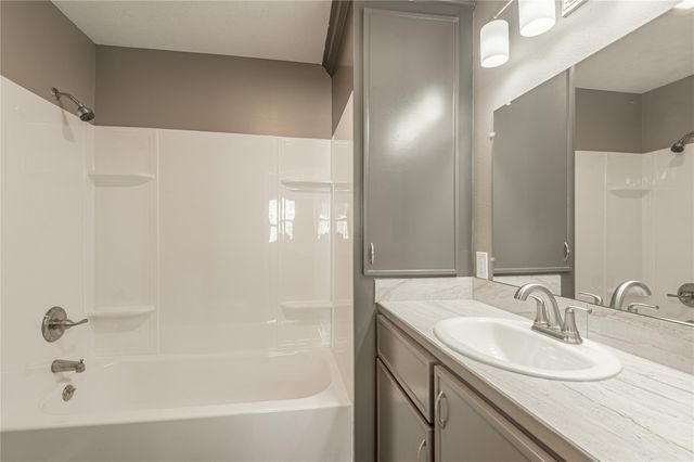 2201 Badger Lane, Huntsville, TX 77320