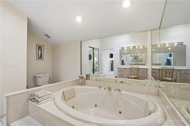 566 Maple Lane, Mason, OH 45040