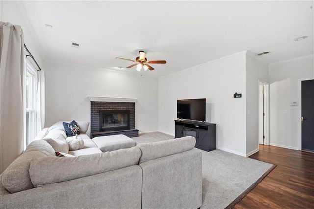 1309 NE Chowning Drive, Kansas City, MO 64155