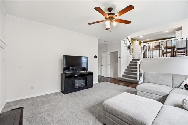 1309 NE Chowning Drive, Kansas City, MO 64155