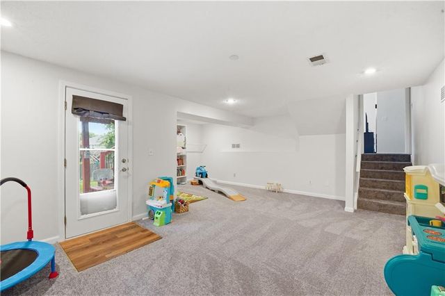 1309 NE Chowning Drive, Kansas City, MO 64155