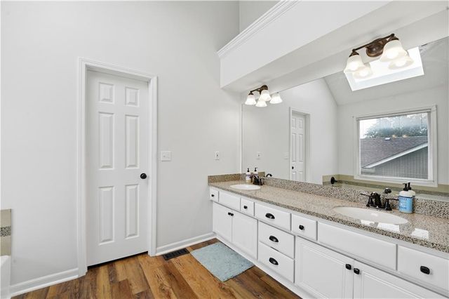 1309 NE Chowning Drive, Kansas City, MO 64155