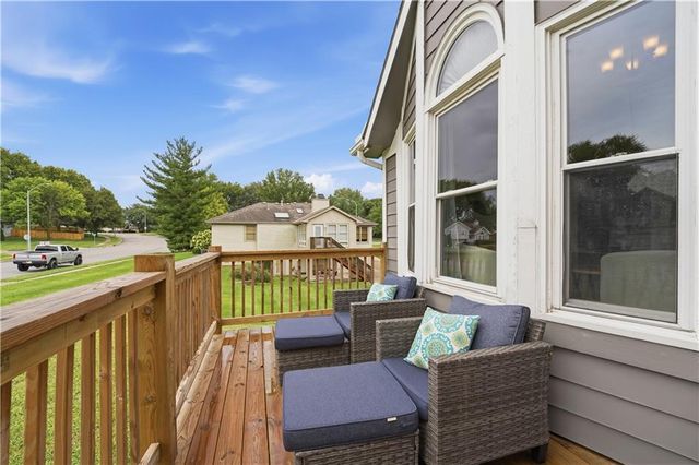1309 NE Chowning Drive, Kansas City, MO 64155
