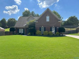 7104 Mossy Bank Trail, Owens Cross Roads, AL 35763