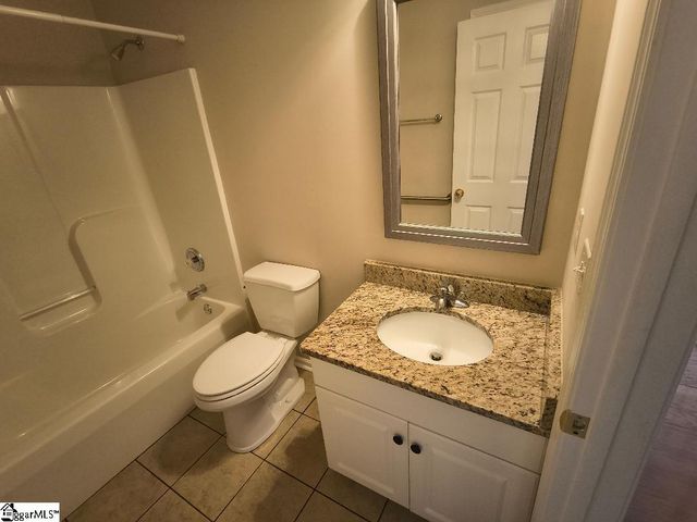 124 Brooke Lee Circle, Taylors, SC 29687