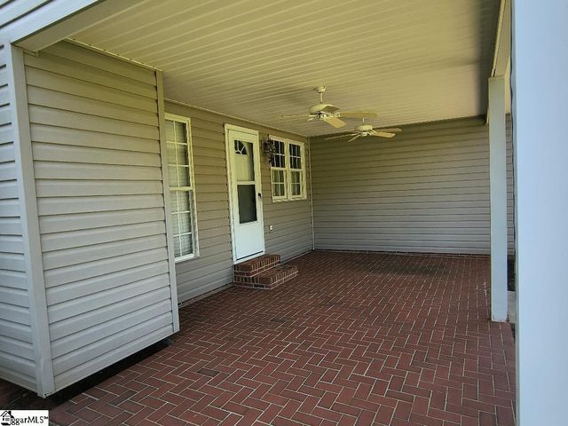 124 Brooke Lee Circle, Taylors, SC 29687