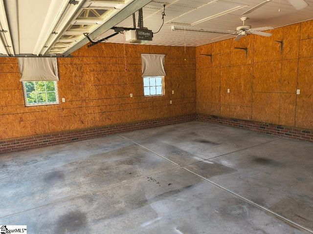 124 Brooke Lee Circle, Taylors, SC 29687