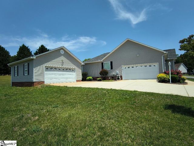 124 Brooke Lee Circle, Taylors, SC 29687