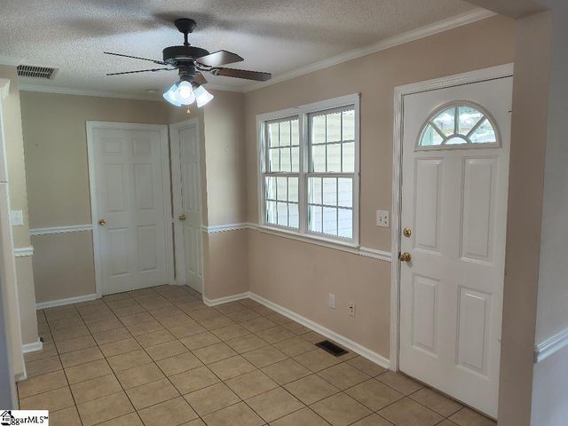 124 Brooke Lee Circle, Taylors, SC 29687