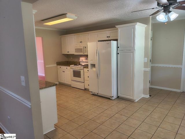 124 Brooke Lee Circle, Taylors, SC 29687