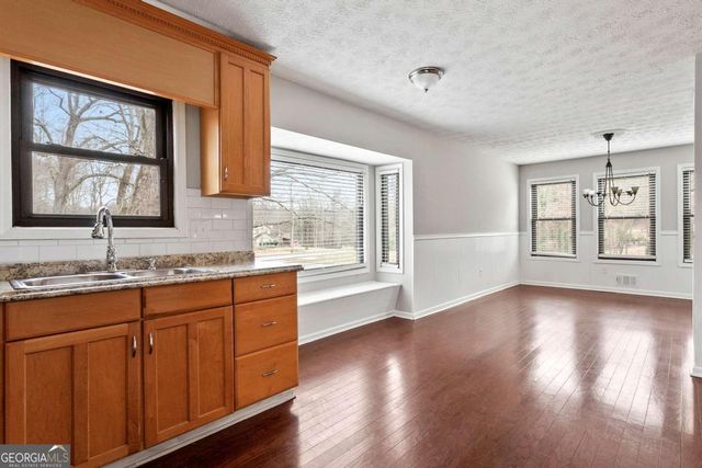 525 Magnolia Drive, Woodstock, GA 30188