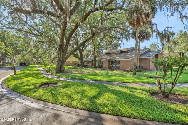 5362 OAK BAY Drive N, Jacksonville, FL 32277
