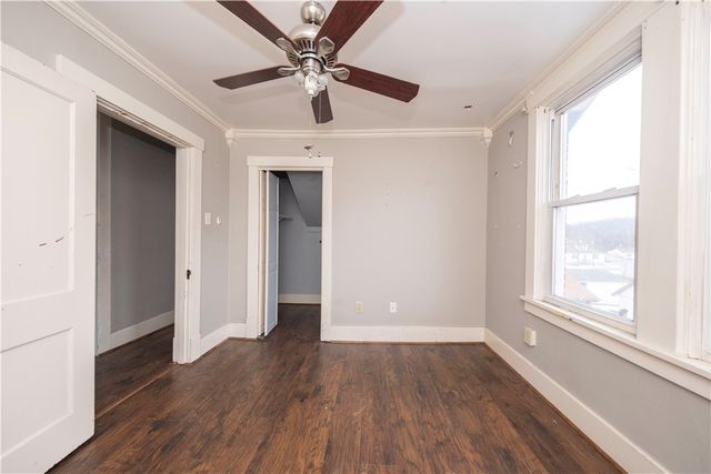 913 Hill St, Belle Vernon, PA 15012