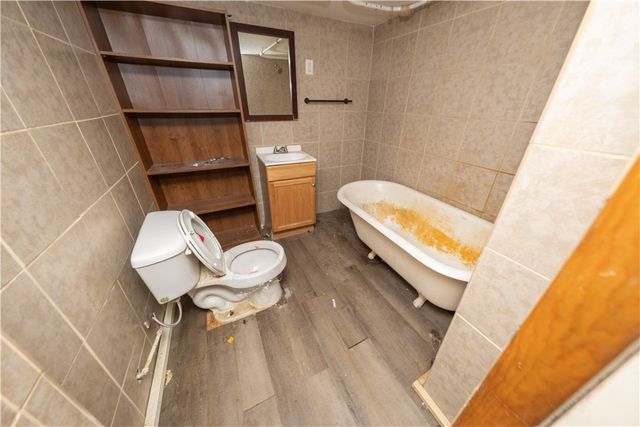 913 Hill St, Belle Vernon, PA 15012