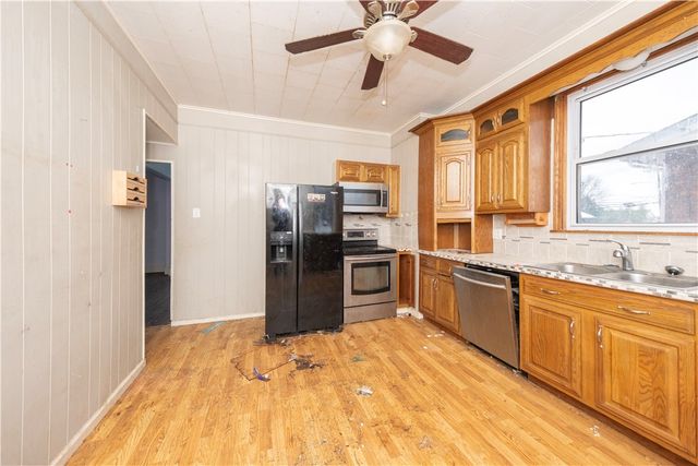 913 Hill St, Belle Vernon, PA 15012