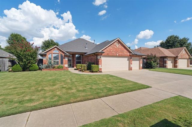 2120 HACKBERRY CREEK Avenue, Yukon, OK 73099