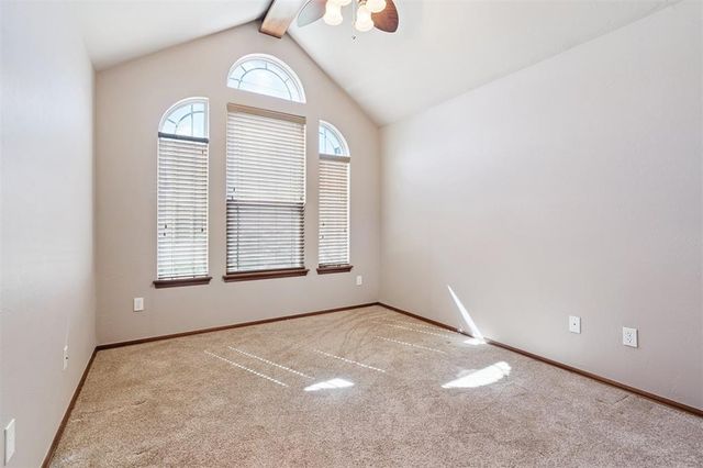 2120 HACKBERRY CREEK Avenue, Yukon, OK 73099