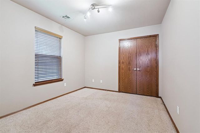 2120 HACKBERRY CREEK Avenue, Yukon, OK 73099