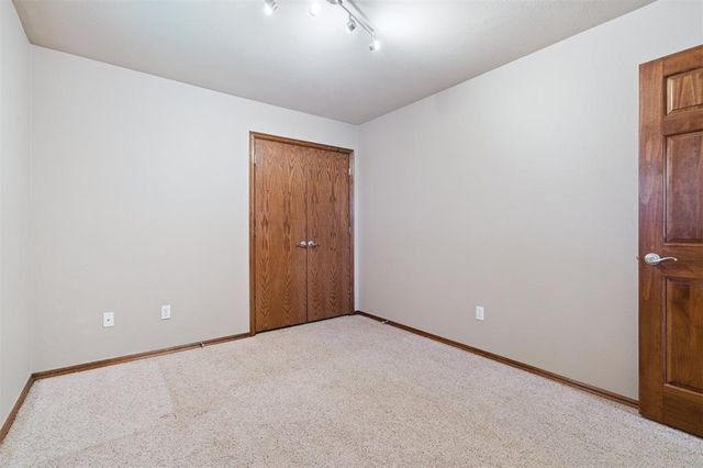 2120 HACKBERRY CREEK Avenue, Yukon, OK 73099